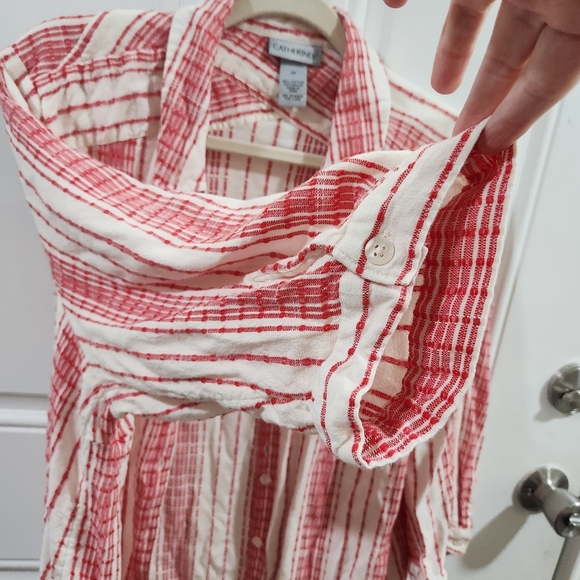 Catherine's button-up top 2x - Picture 3 of 6